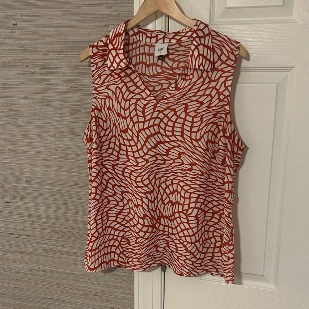 CAbi Women's Rust and White Patterned Blouse